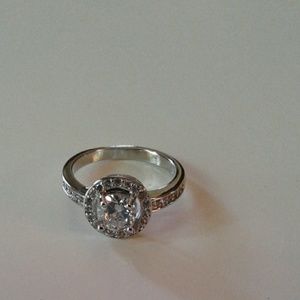 925 Sterling Silver Ring with White Topaz